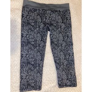 Fabletics cropped leggings